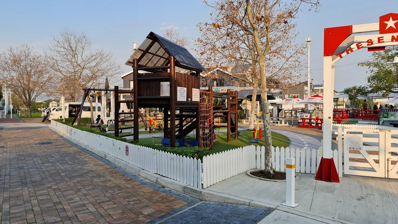 Children's Play Area — kid-friendly venue in Knysna