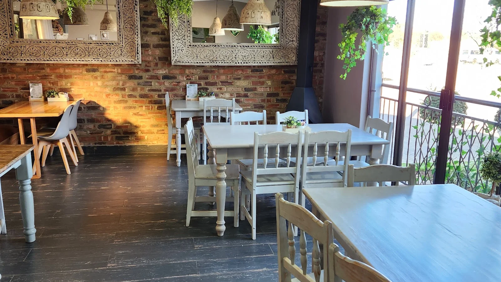 Olive Branch Cafe and Ceramic Painting — kid-friendly restaurant in Potchefstroom
